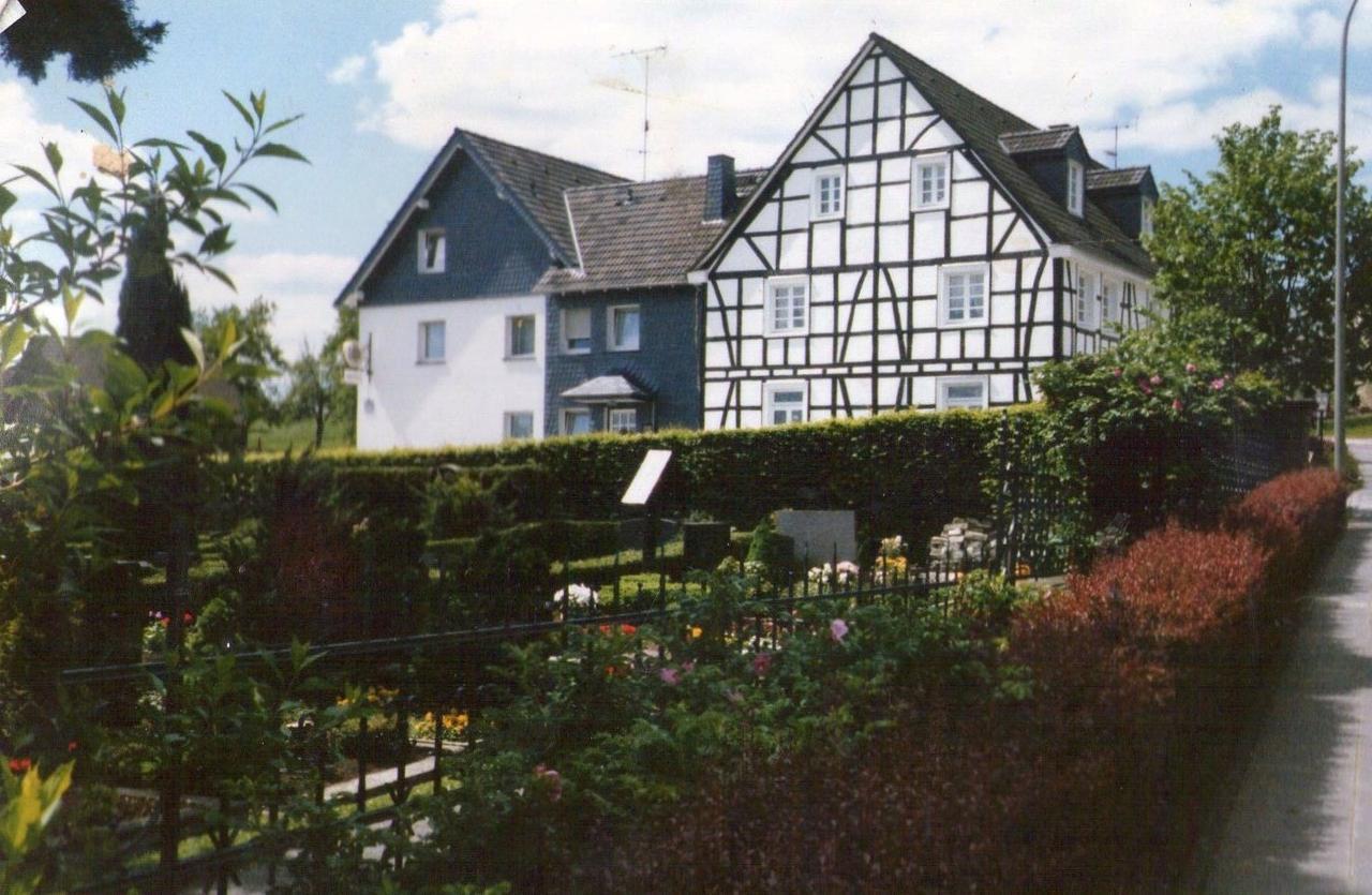 Monteurhotel Garni Alter Olper Hof Lindlar Zewnętrze zdjęcie